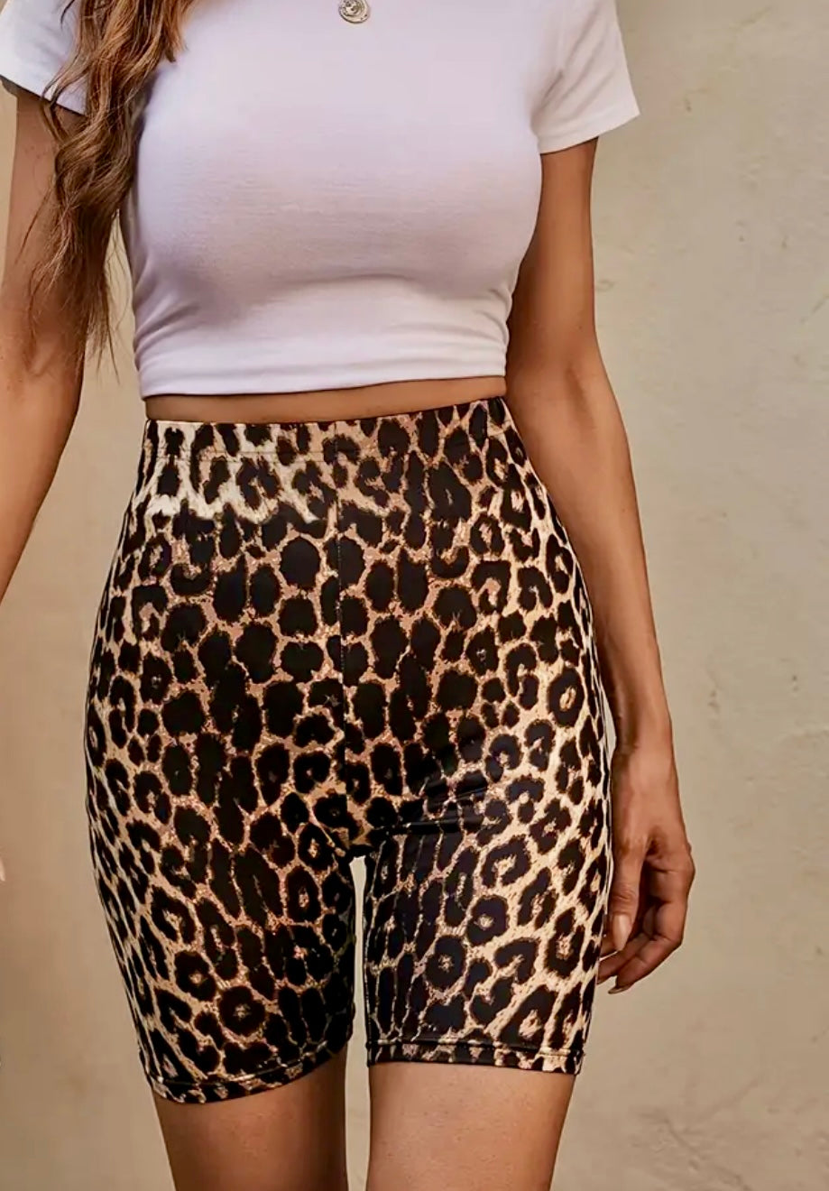 Leopard Bermuda shorts