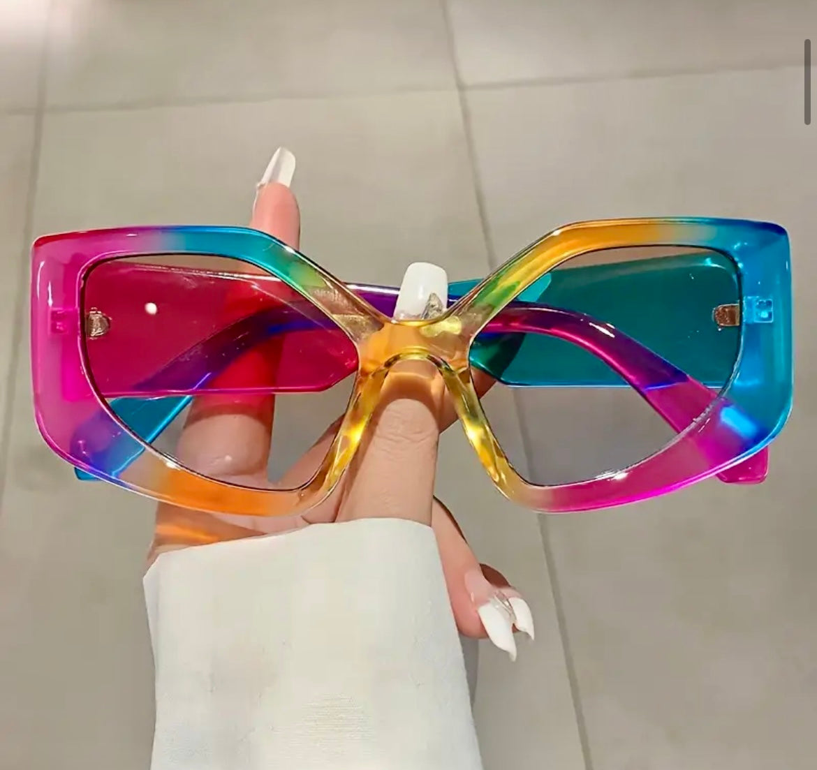 “Rainbow Phantom” shades