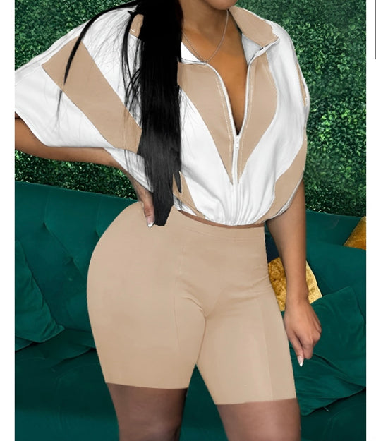 “Beyond Chill” 2 piece set (khaki/white)