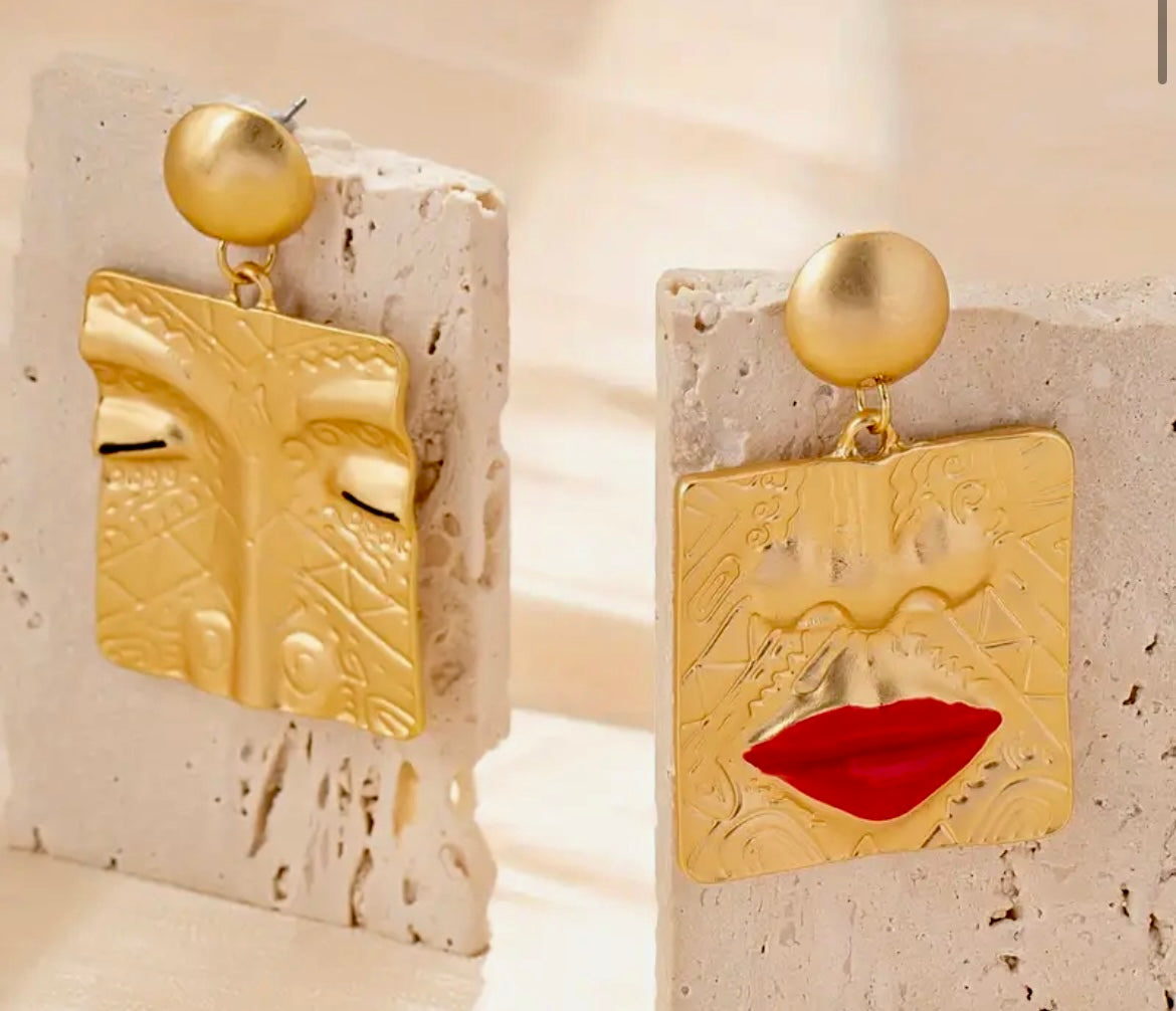 “Lips on Me” earrings