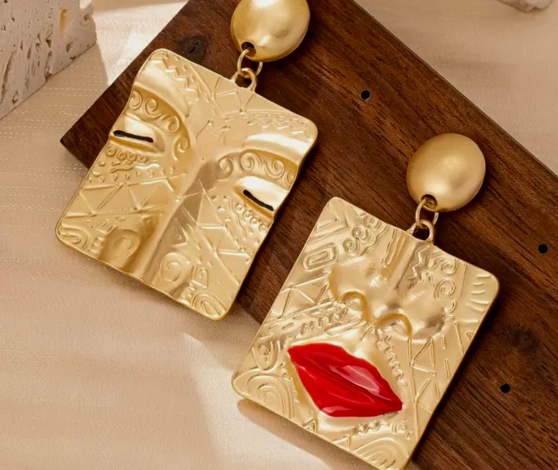 “Lips on Me” earrings